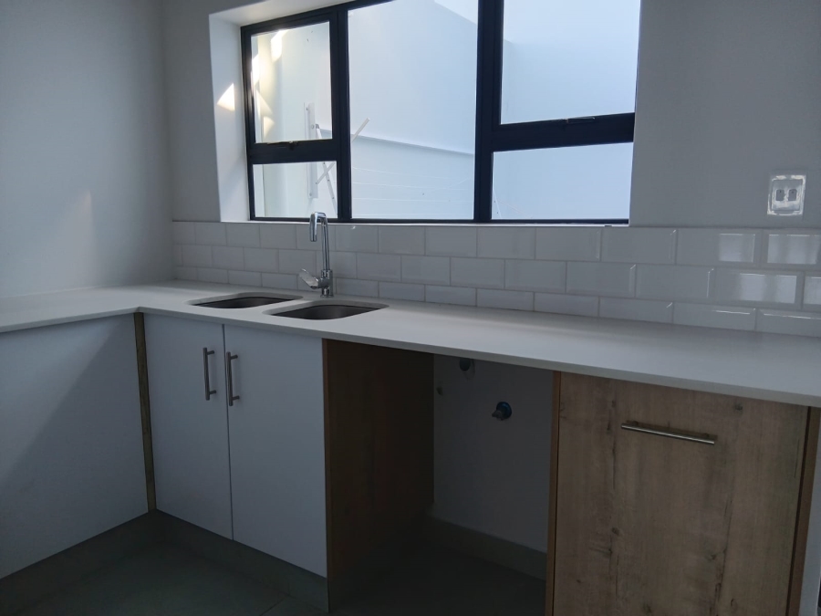 To Let 3 Bedroom Property for Rent in Dana Bay Western Cape